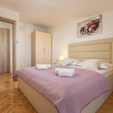 Petrovic Apartment Makarska