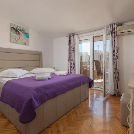 Apartment Petrovic Makarska