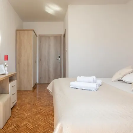 Apartamento Petrovic *